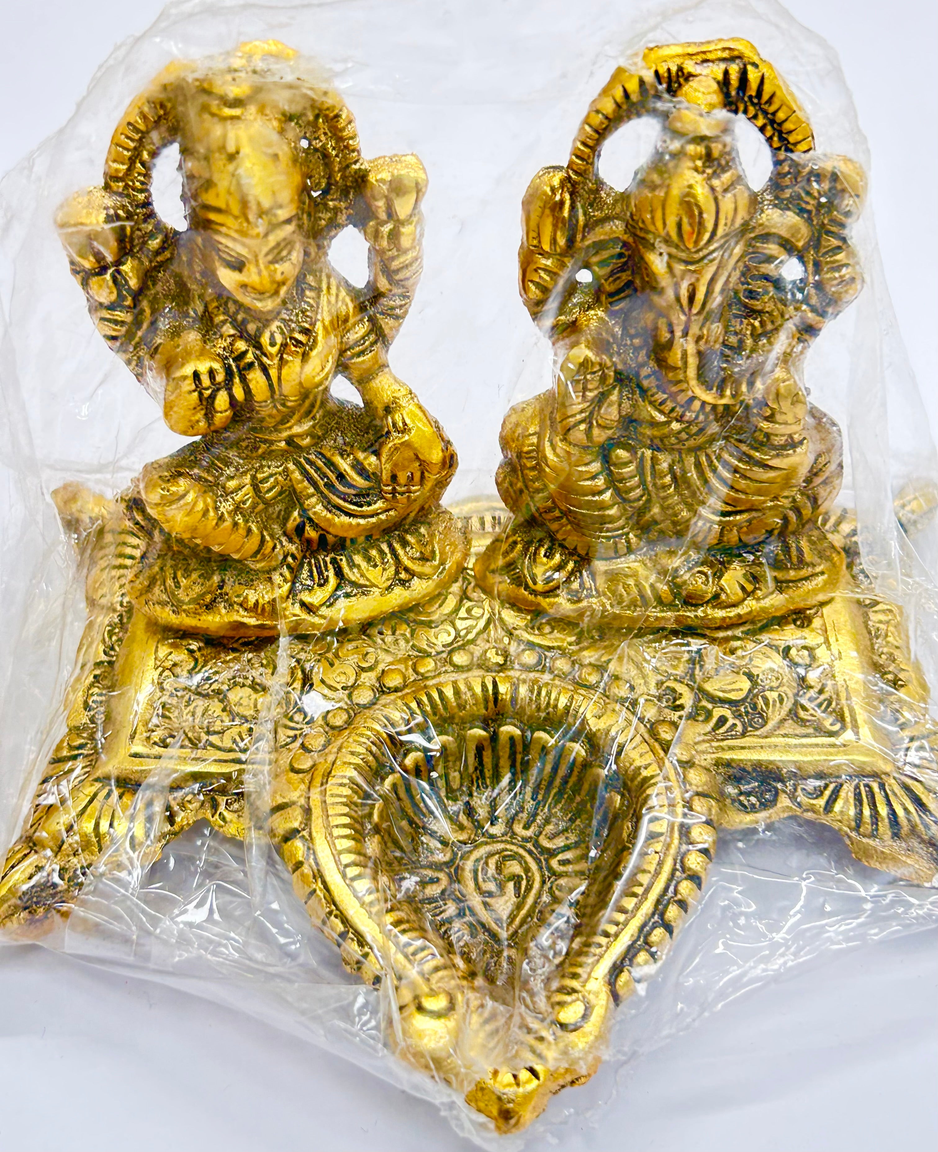 Lakshmi Ganesha lamp